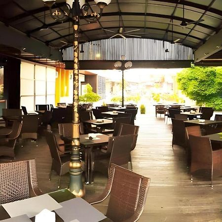 D North Star Hotel & Spa Sandakan Luaran gambar
