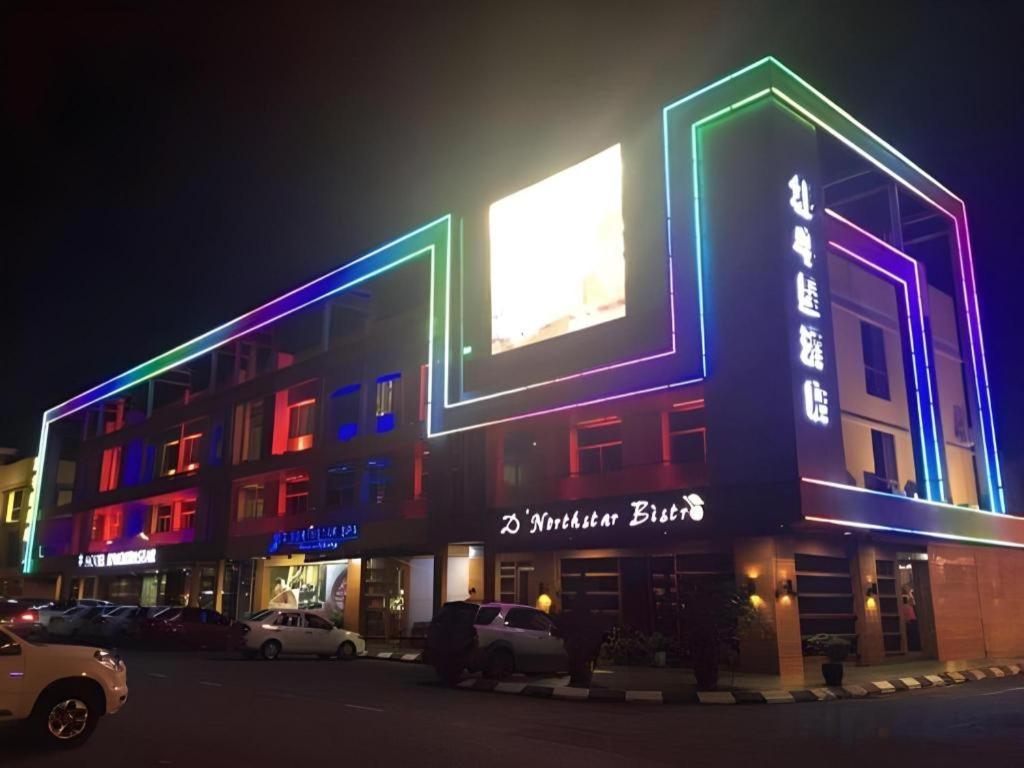 D North Star Hotel & Spa Sandakan Luaran gambar