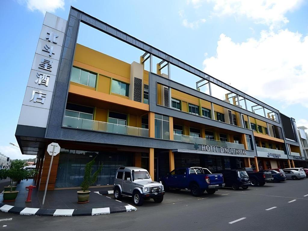 D North Star Hotel & Spa Sandakan Luaran gambar