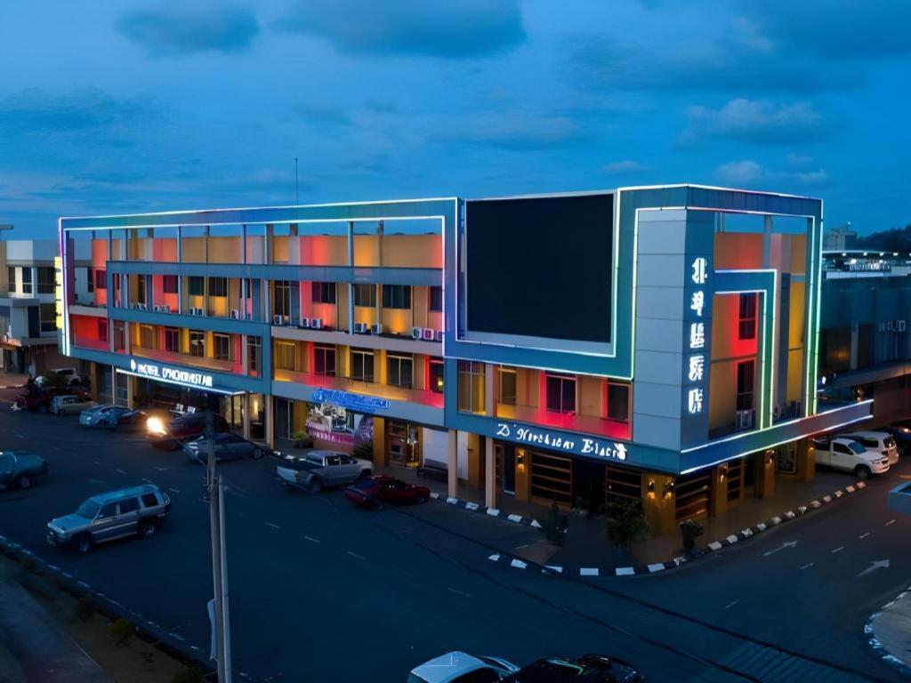 D North Star Hotel & Spa Sandakan Luaran gambar