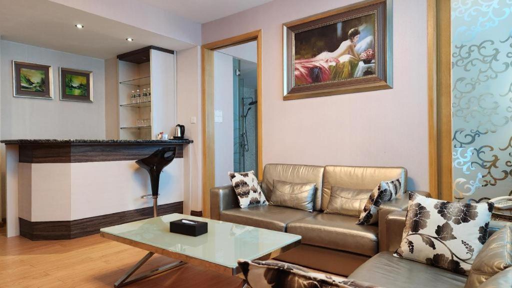 D North Star Hotel & Spa Sandakan Luaran gambar