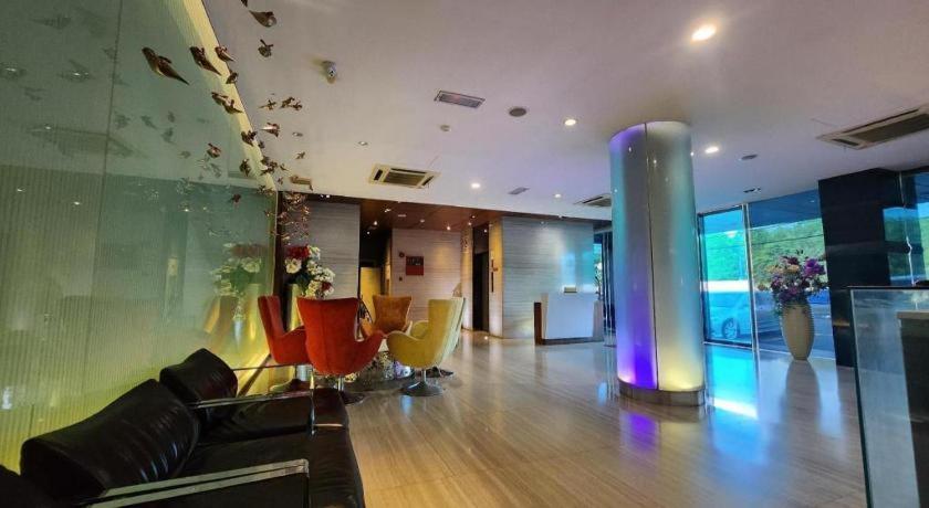 D North Star Hotel & Spa Sandakan Luaran gambar