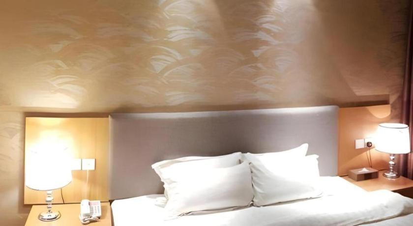 D North Star Hotel & Spa Sandakan Luaran gambar
