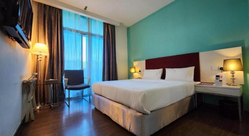 D North Star Hotel & Spa Sandakan Luaran gambar