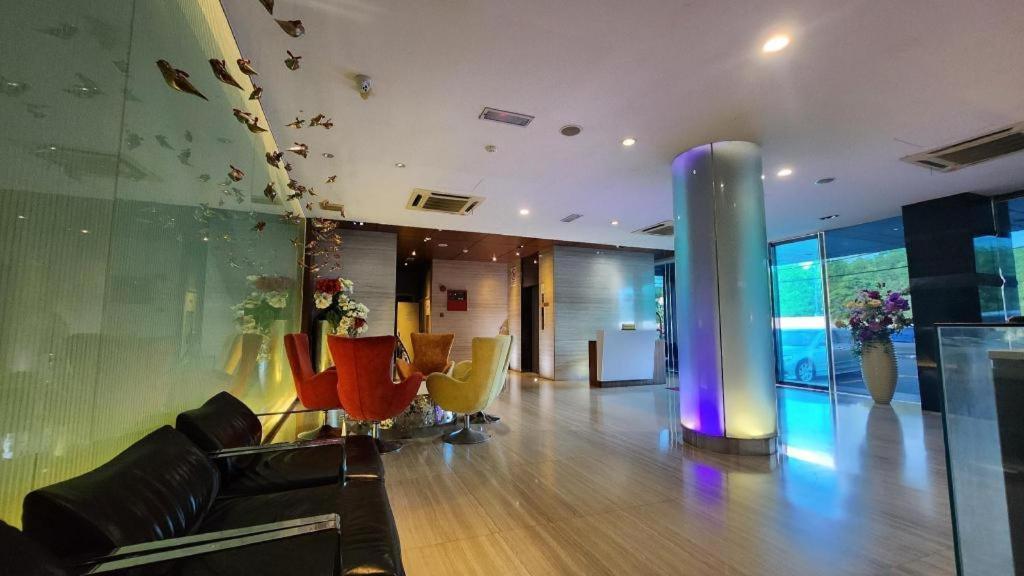 D North Star Hotel & Spa Sandakan Luaran gambar